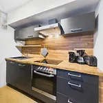 Boutique73 Garden شقة أوسياخ