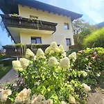 Boutique73 Garden شقة أوسياخ