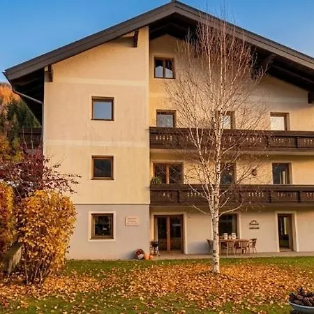Apartment Boutique73 Garden Active Autumn Getaway Fish Bike Hike Ossiach