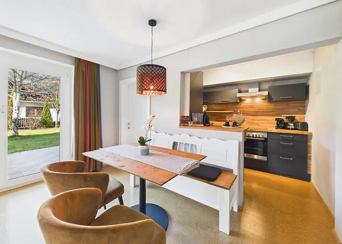 Boutique73 Garden Apartment